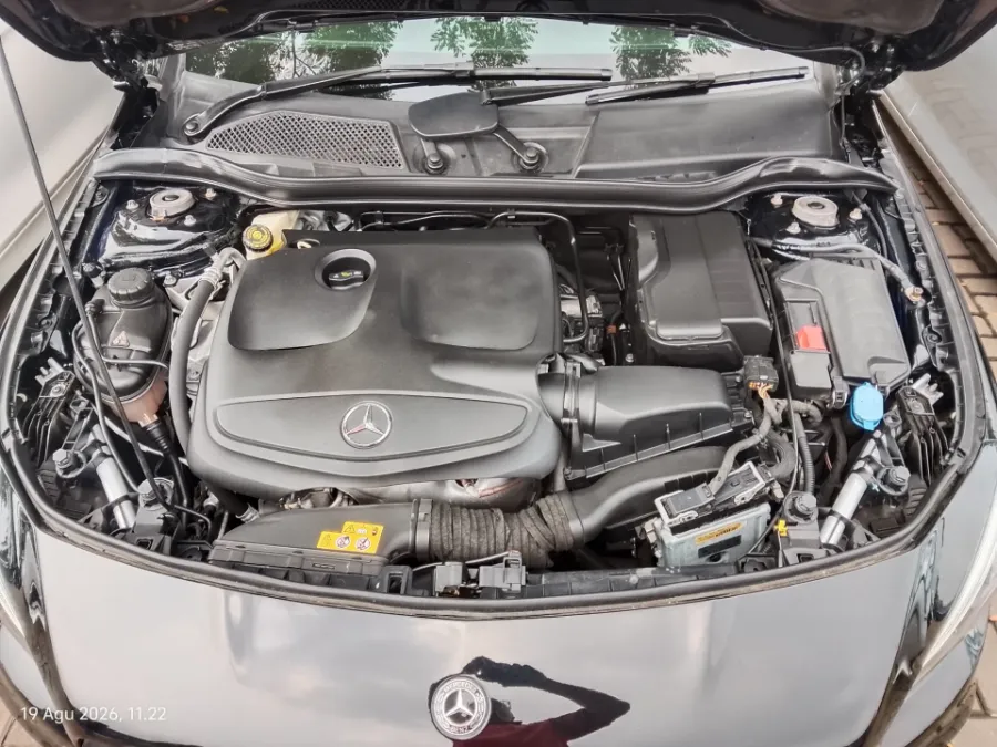 Foto Mobil Bekas Mesin Mercedes-Benz CLA200 1.6 tahun 2018
