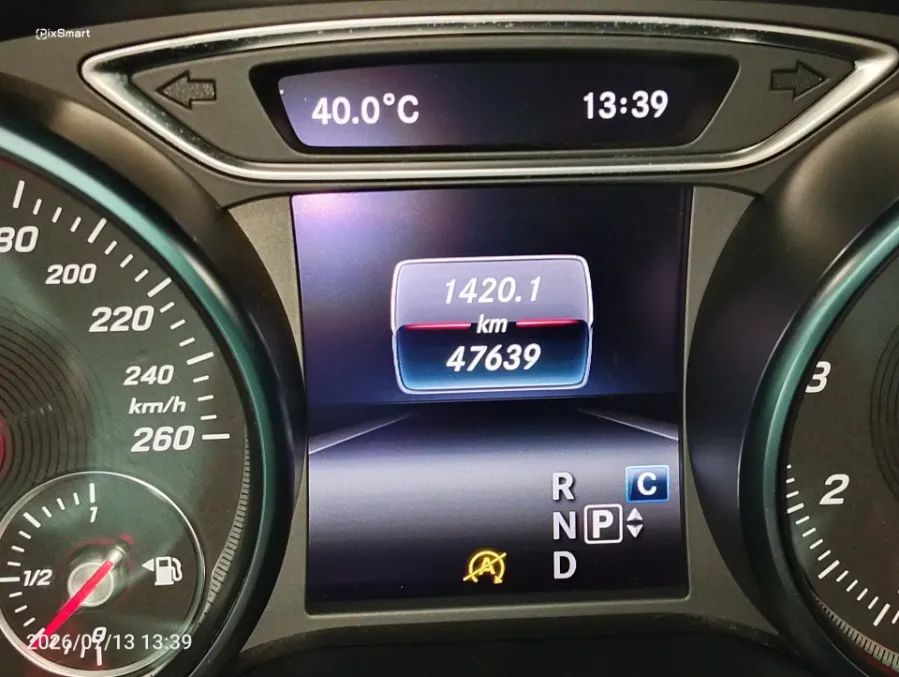 Foto Mobil Bekas Odometer Mercedes-Benz CLA200 1.6 tahun 2018