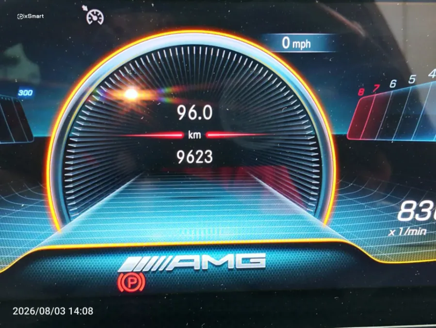 Foto Mobil Bekas Odometer Mercedes-Benz CLA45 2.0 AMG tahun 2022