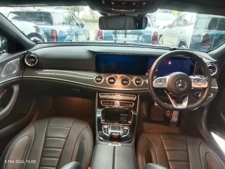 Foto Mobil Bekas Dashboard Mercedes-Benz CLS350 2.0 tahun 2019