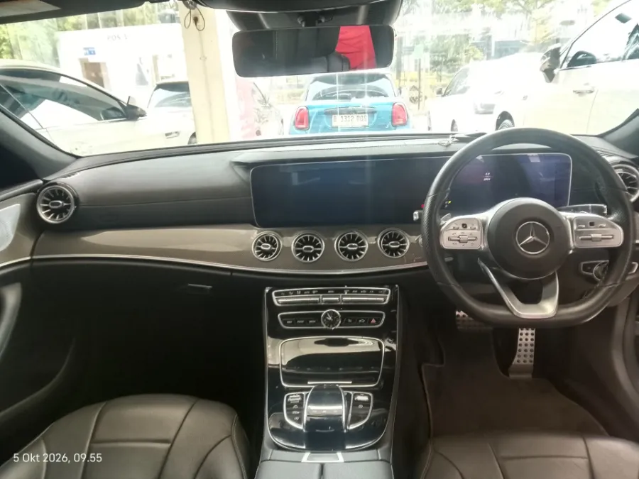 Foto Mobil Bekas Dashboard Mercedes-Benz CLS350 2.0 tahun 2019