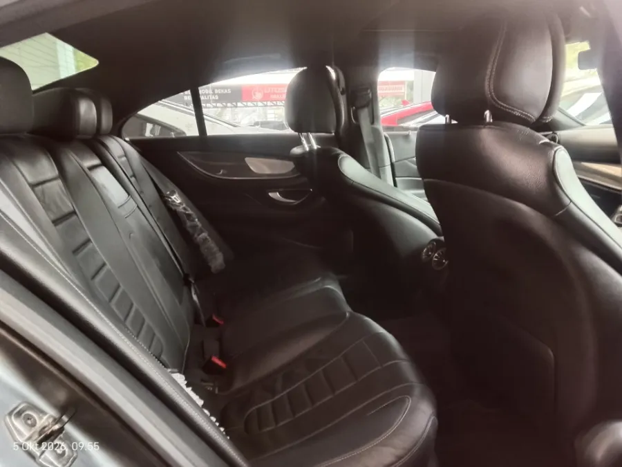 Foto Mobil Bekas Kabin Belakang Mercedes-Benz CLS350 2.0 tahun 2019
