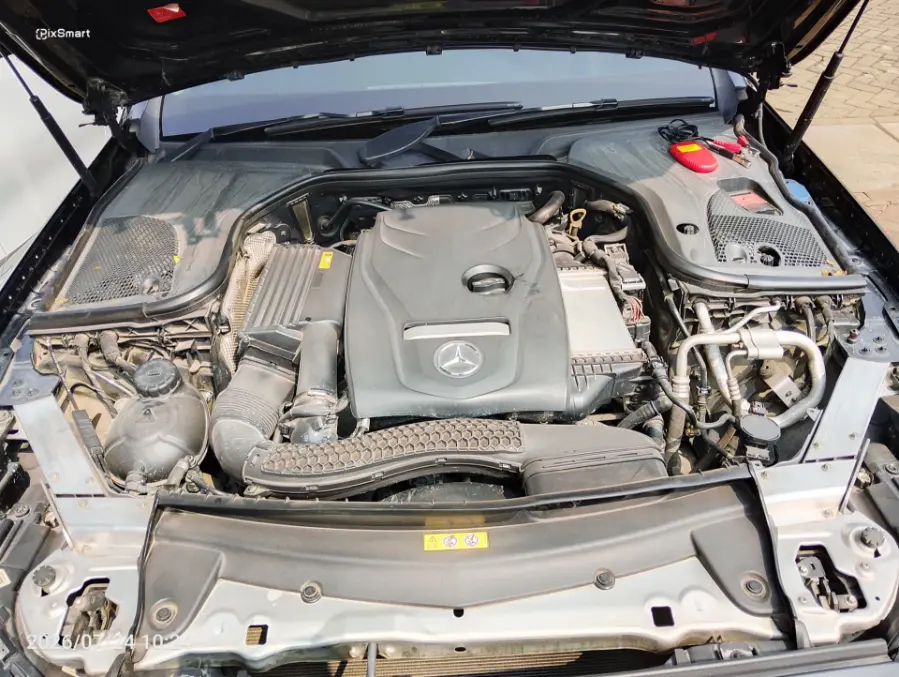 Foto Mobil Bekas Mesin Mercedes-Benz E200 2.0 tahun 2018