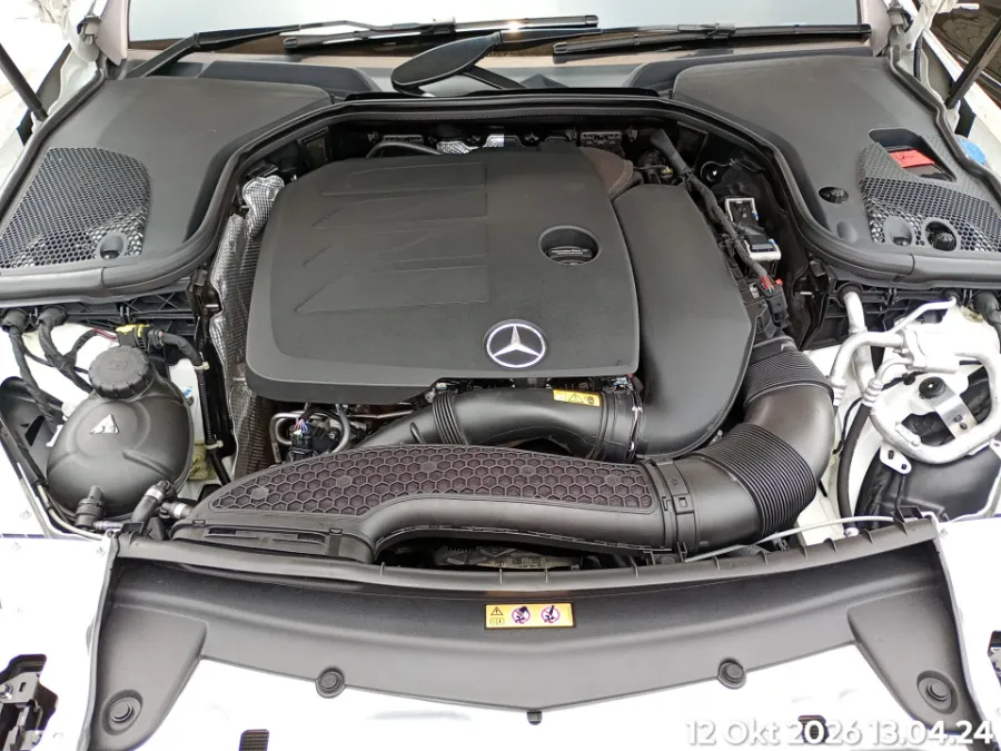 Foto Mobil Bekas Mesin Mercedes-Benz E200 2.0 tahun 2023
