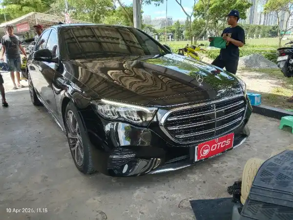 2024 Mercedes-Benz E200 2.0 - Foto 1 dari 6