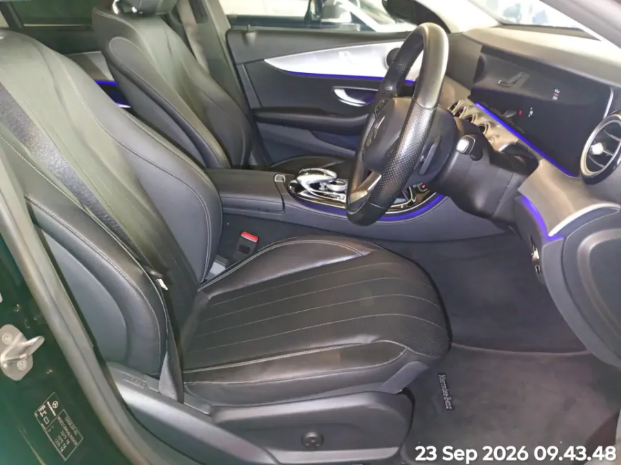 Foto Mobil Bekas Kabin Depan Mercedes-Benz E250 2.0 tahun 2018