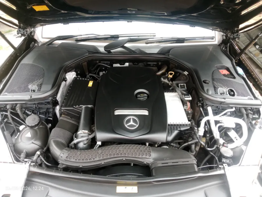 Foto Mobil Bekas Mesin Mercedes-Benz E250 2.0 tahun 2018