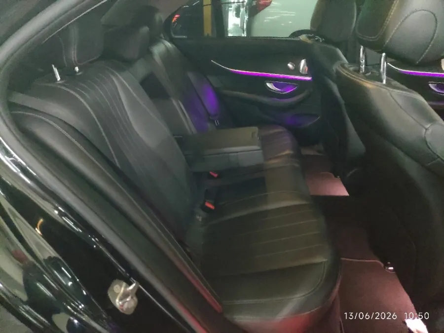 Foto Mobil Bekas Kabin Belakang Mercedes-Benz E300 2.0 tahun 2016