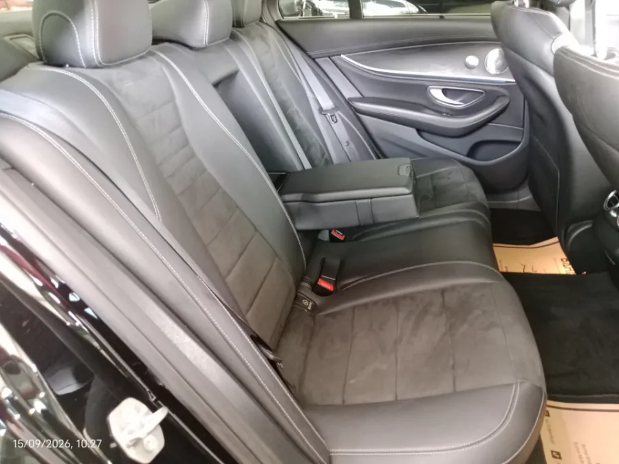 Foto Mobil Bekas Kabin Belakang Mercedes-Benz E300 2.0 tahun 2017