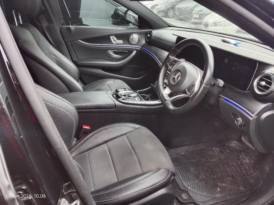 Foto Mobil Bekas Kabin Depan Mercedes-Benz E300 2.0 tahun 2017