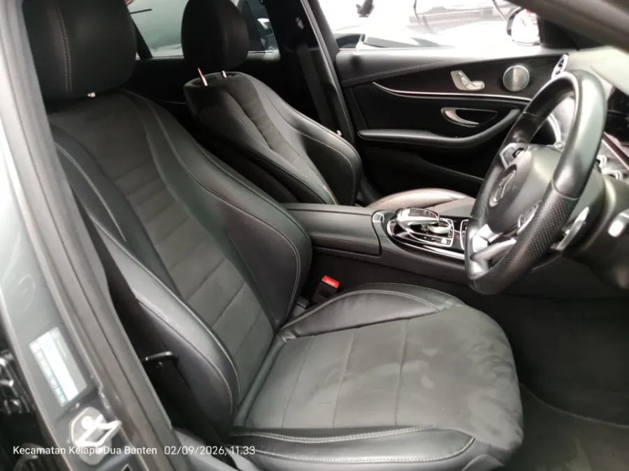 Foto Mobil Bekas Kabin Depan Mercedes-Benz E300 2.0 tahun 2017