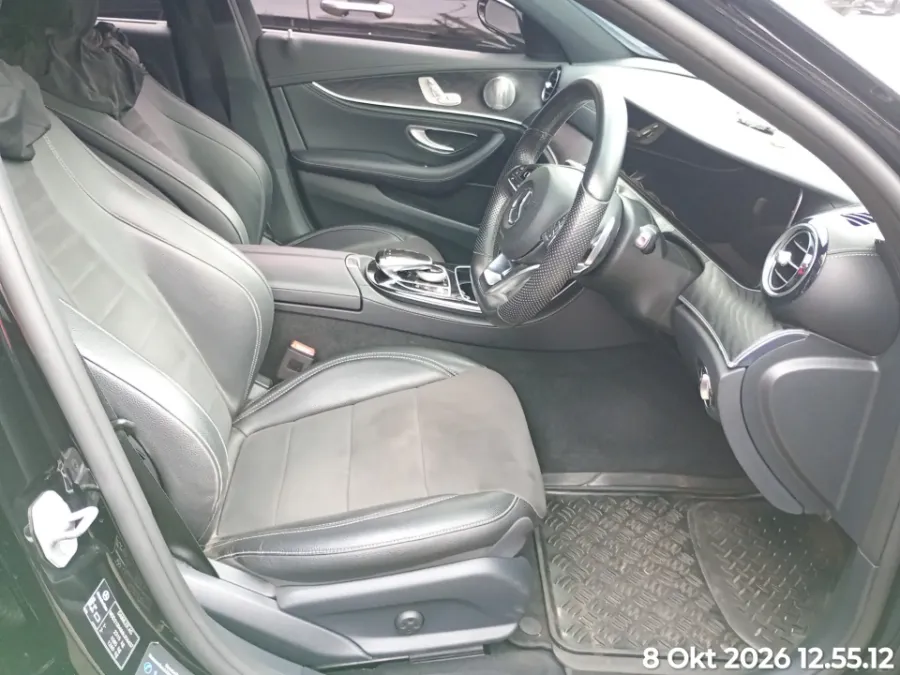 Foto Mobil Bekas Kabin Depan Mercedes-Benz E300 2.0 tahun 2018