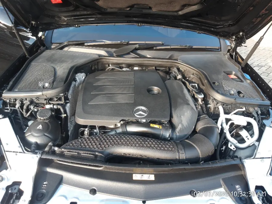 Foto Mobil Bekas Mesin Mercedes-Benz E300 2.0 tahun 2019