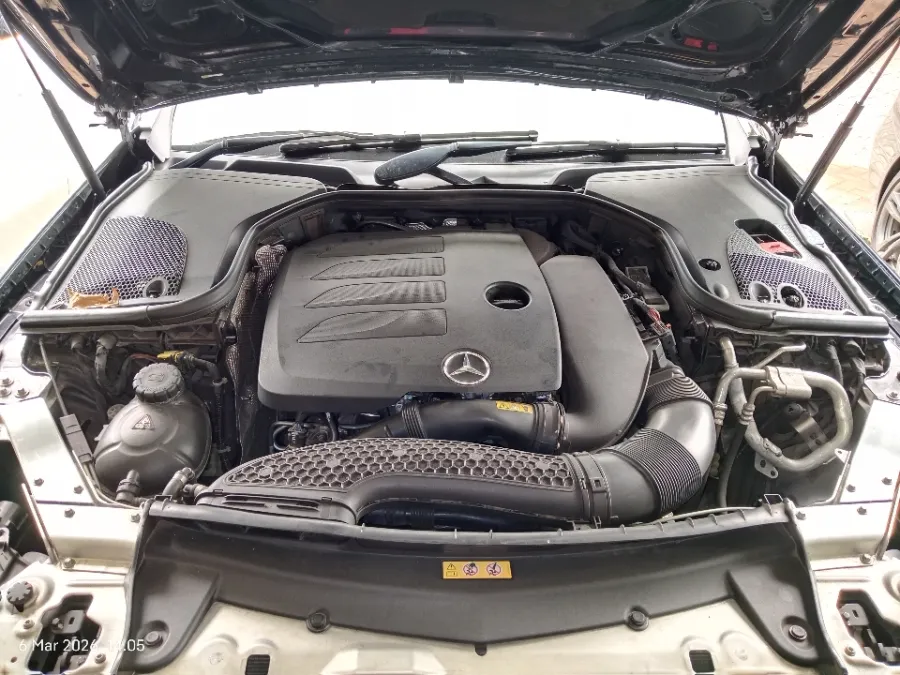 Foto Mobil Bekas Mesin Mercedes-Benz E300 2.0 tahun 2021
