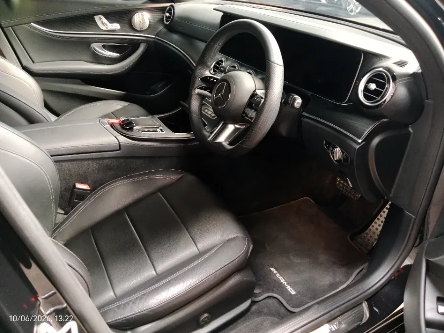 Foto Mobil Bekas Kabin Depan Mercedes-Benz E300 2.0 tahun 2022
