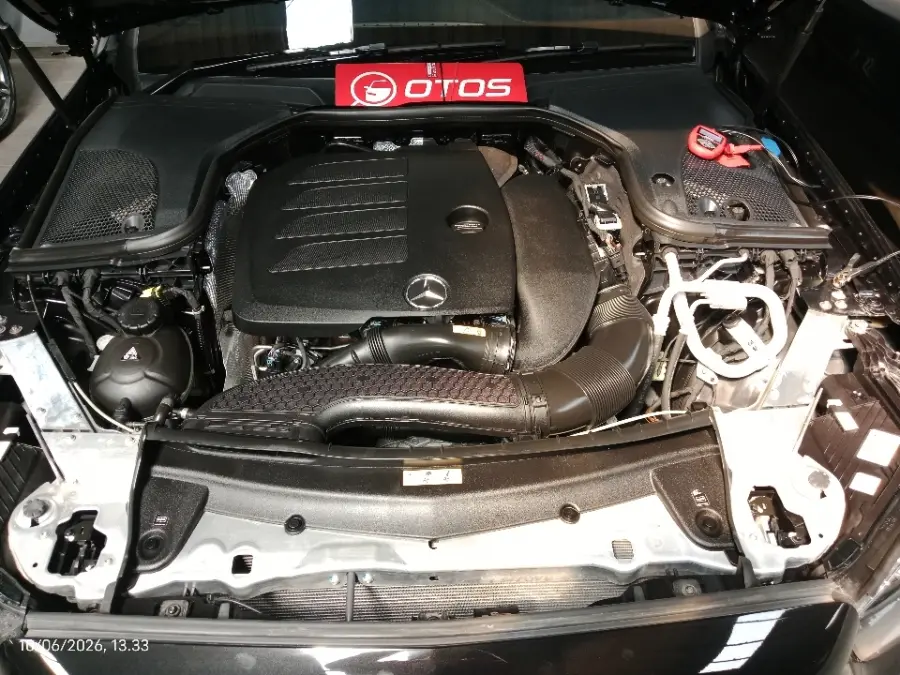 Foto Mobil Bekas Mesin Mercedes-Benz E300 2.0 tahun 2022