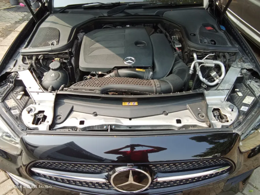Foto Mobil Bekas Mesin Mercedes-Benz E300 2.0 tahun 2022