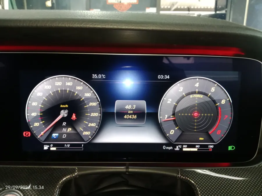 Foto Mobil Bekas Odometer Mercedes-Benz E300 2.0 Coupe AMG Line tahun 2018