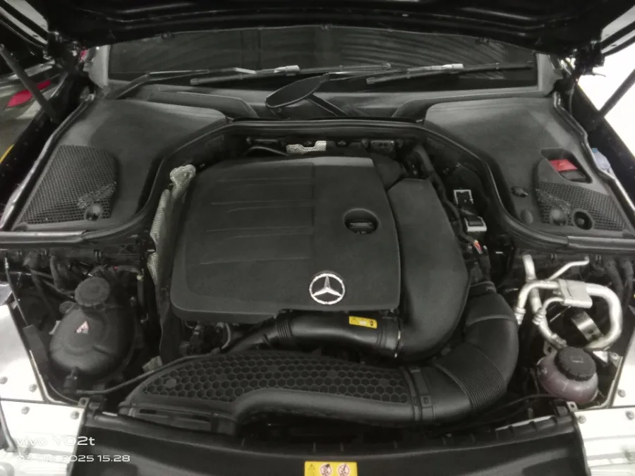 Foto Mobil Bekas Mesin Mercedes-Benz E350 2.0 tahun 2019