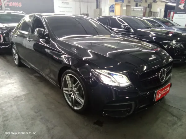 2020 Mercedes-Benz E350 2.0 - Foto 1 dari 6