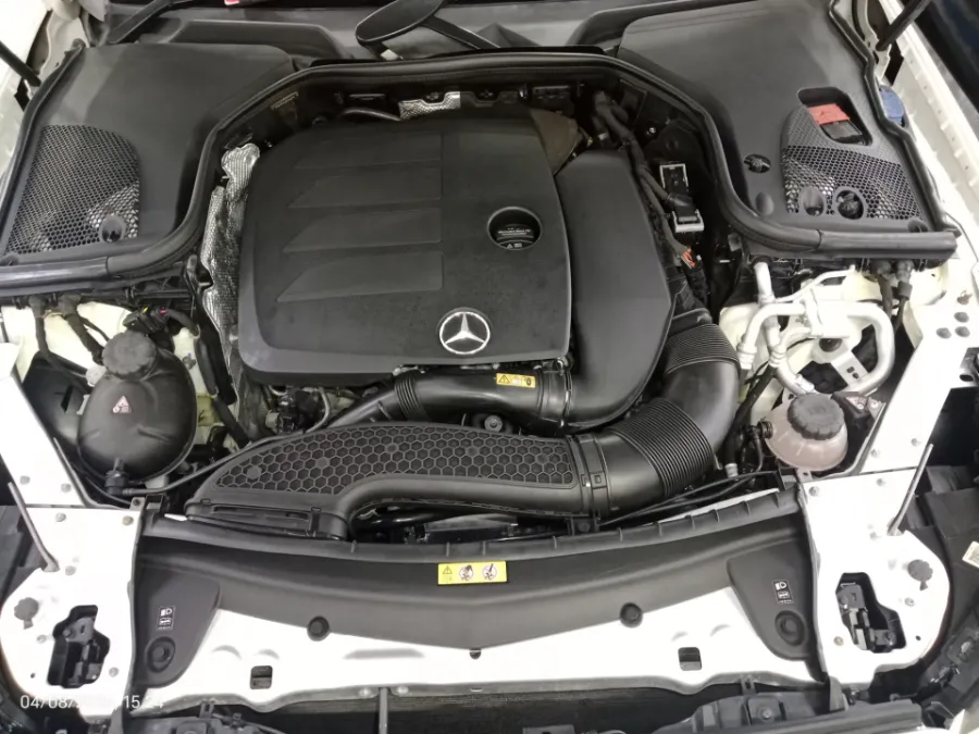 Foto Mobil Bekas Mesin Mercedes-Benz E350 2.0 tahun 2020