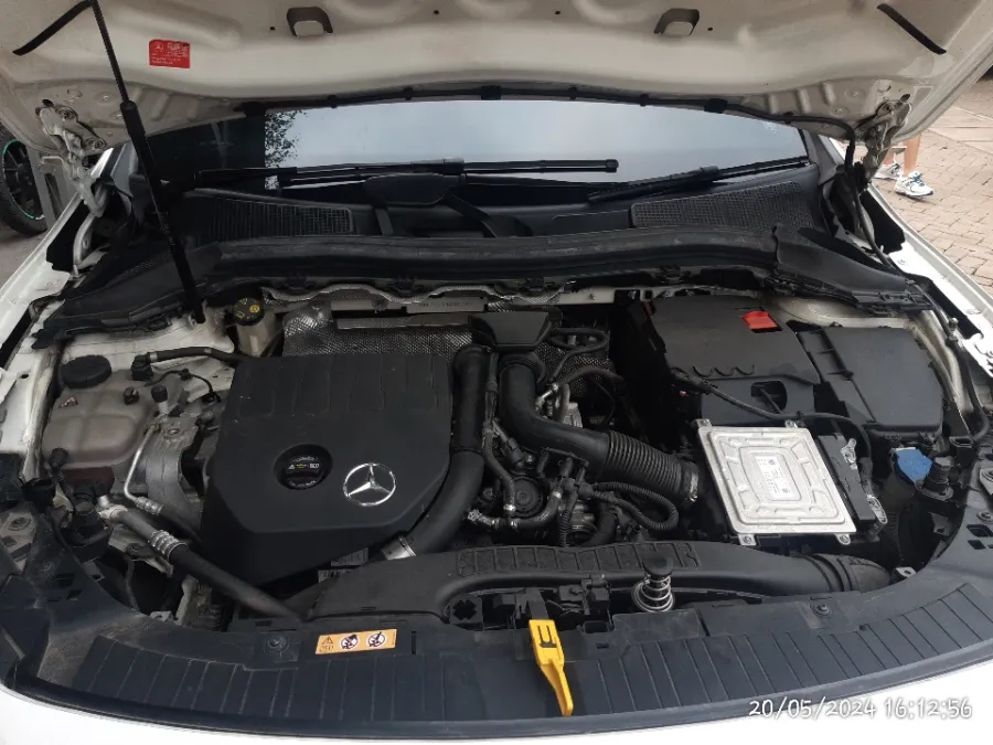 Foto Mobil Bekas Mesin Mercedes-Benz GLA200 1.3 tahun 2021