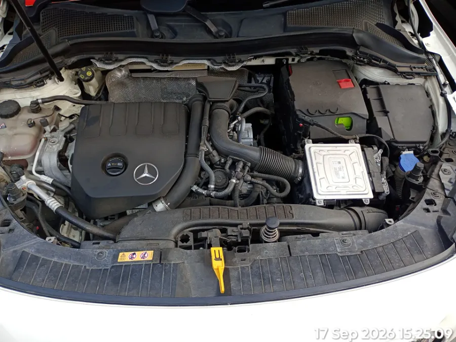 Foto Mobil Bekas Mesin Mercedes-Benz GLA200 1.3 tahun 2021