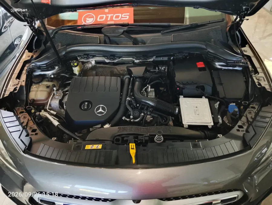 Foto Mobil Bekas Mesin Mercedes-Benz GLA200 1.3 tahun 2021