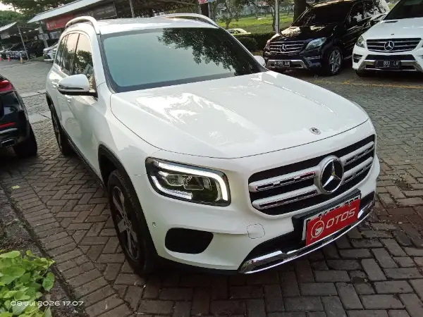 2021 Mercedes-Benz GLB200 1.3 Progressive Line Wagon - Foto 1 dari 6