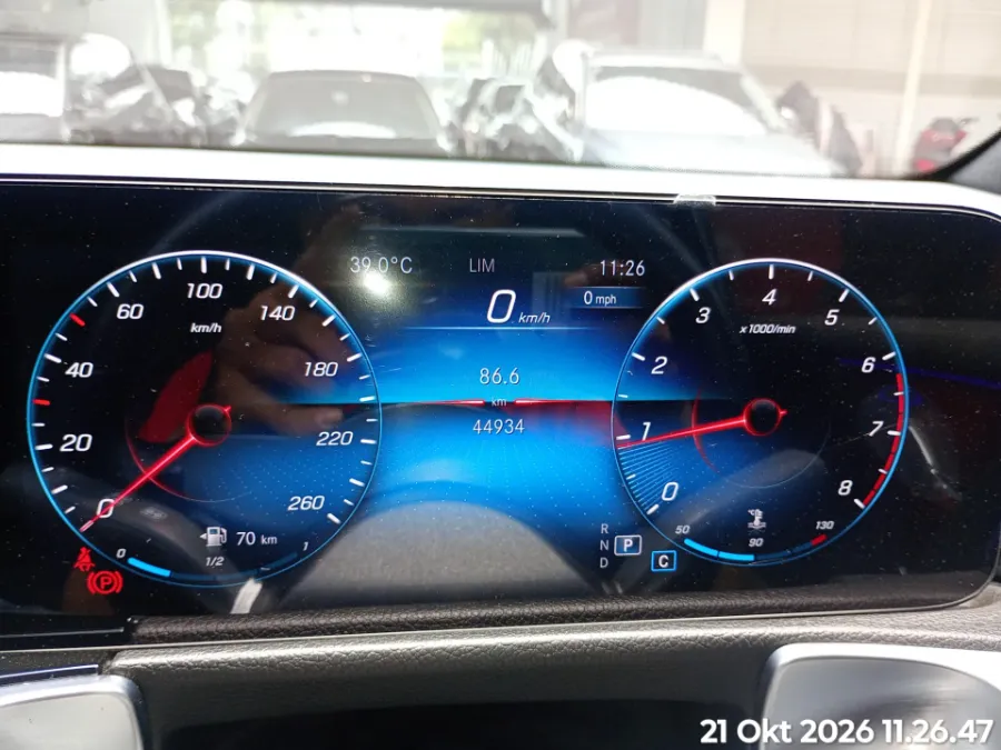 Foto Mobil Bekas Odometer Mercedes-Benz GLB200 1.3 Progressive Line Wagon tahun 2022