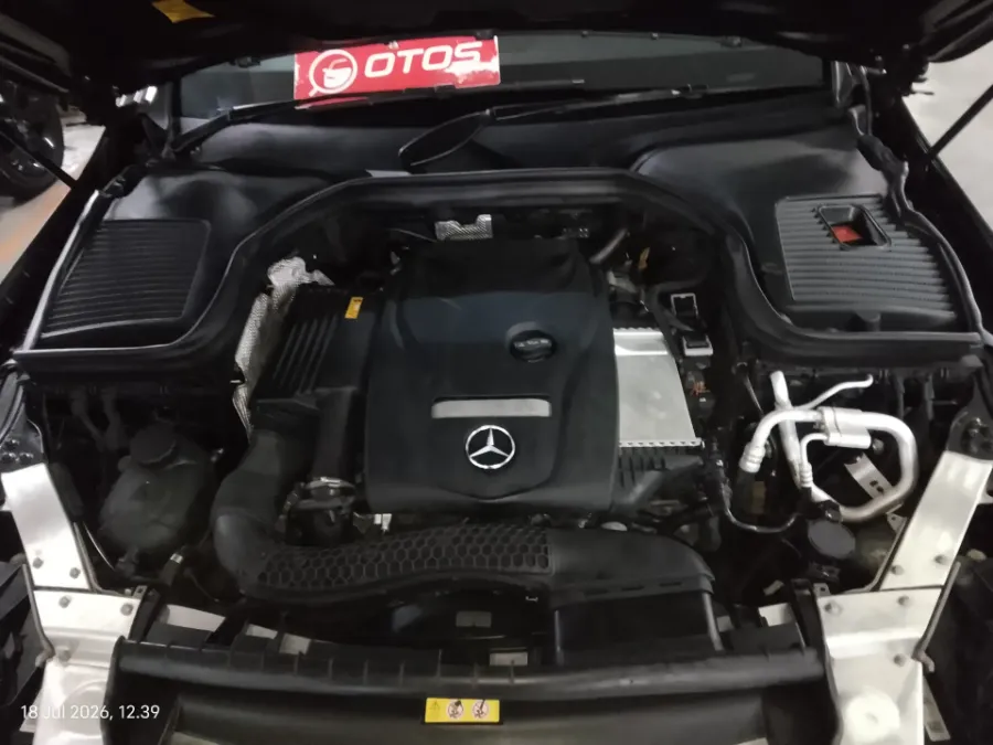 Foto Mobil Bekas Mesin Mercedes-Benz GLC200 2.0 tahun 2018