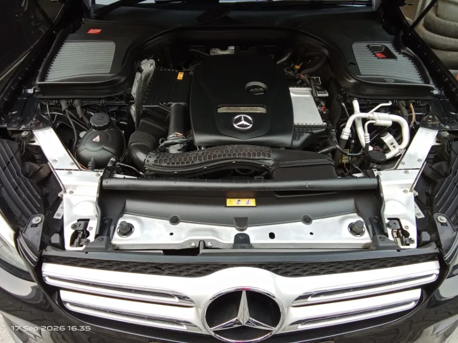 Foto Mobil Bekas Mesin Mercedes-Benz GLC200 2.0 tahun 2018