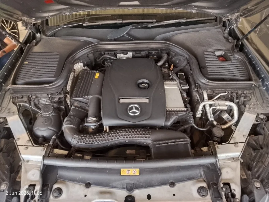 Foto Mobil Bekas Mesin Mercedes-Benz GLC200 2.0 tahun 2018