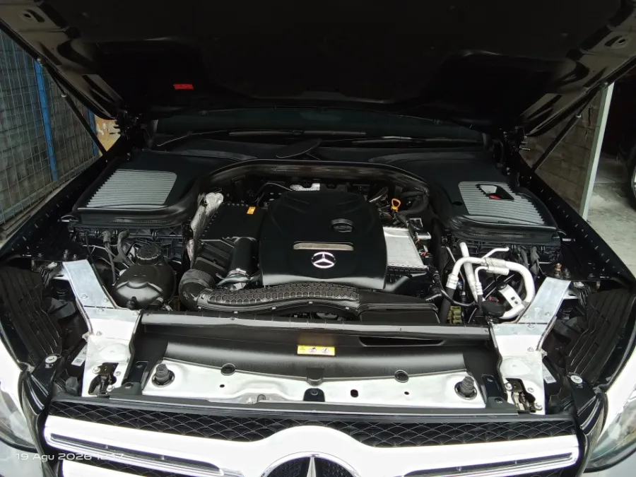 Foto Mobil Bekas Mesin Mercedes-Benz GLC200 2.0 tahun 2018