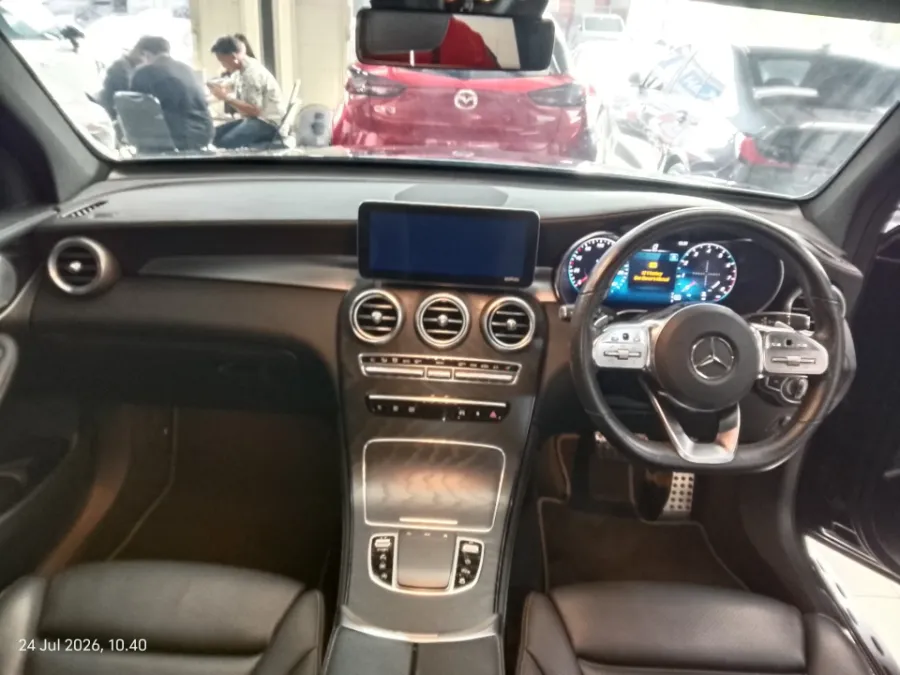 Foto Mobil Bekas Dashboard Mercedes-Benz GLC200 2.0 tahun 2019