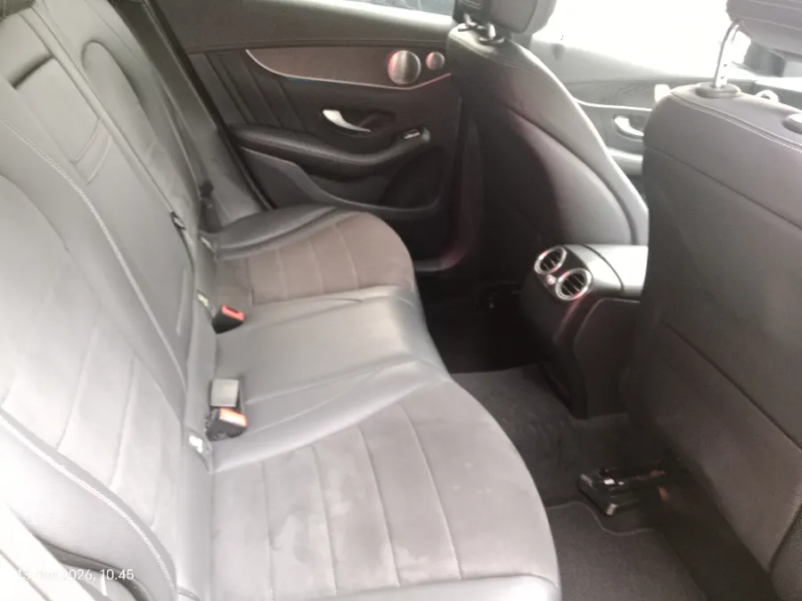 Foto Mobil Bekas Kabin Belakang Mercedes-Benz GLC200 2.0 tahun 2019