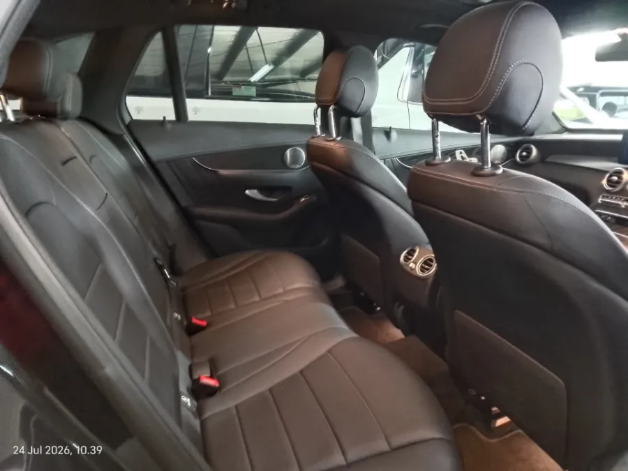 Foto Mobil Bekas Kabin Belakang Mercedes-Benz GLC200 2.0 tahun 2019