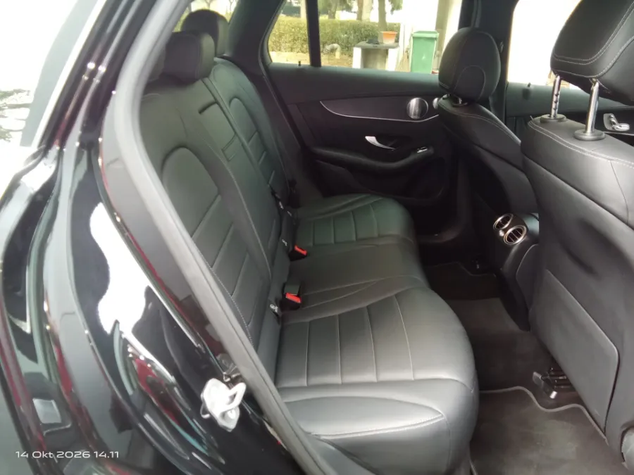 Foto Mobil Bekas Kabin Belakang Mercedes-Benz GLC200 2.0 tahun 2019