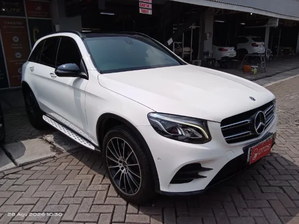 2019 Mercedes-Benz GLC200 2.0 - Foto 1 dari 6