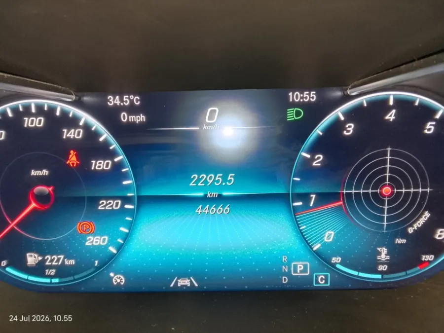 Foto Mobil Bekas Odometer Mercedes-Benz GLC200 2.0 tahun 2019