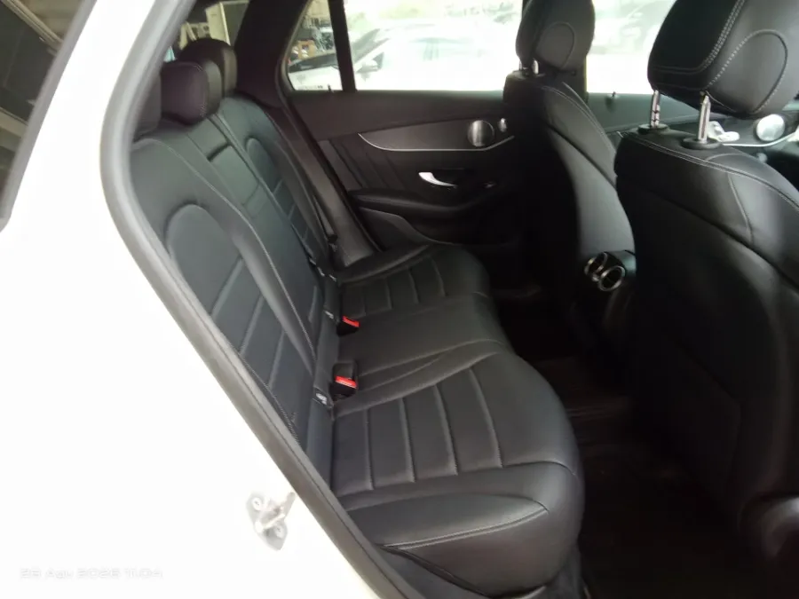 Foto Mobil Bekas Kabin Belakang Mercedes-Benz GLC200 2.0 tahun 2020