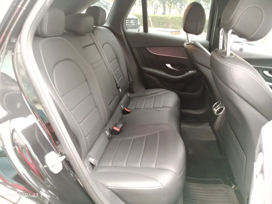 Foto Mobil Bekas Kabin Belakang Mercedes-Benz GLC200 2.0 tahun 2020