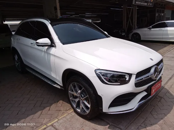 2020 Mercedes-Benz GLC200 2.0 - Foto 1 dari 6