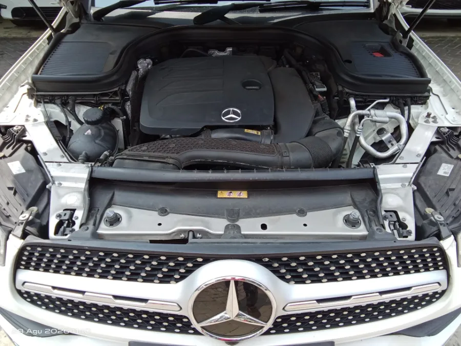 Foto Mobil Bekas Mesin Mercedes-Benz GLC200 2.0 tahun 2020