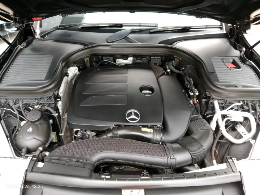Foto Mobil Bekas Mesin Mercedes-Benz GLC200 2.0 tahun 2020