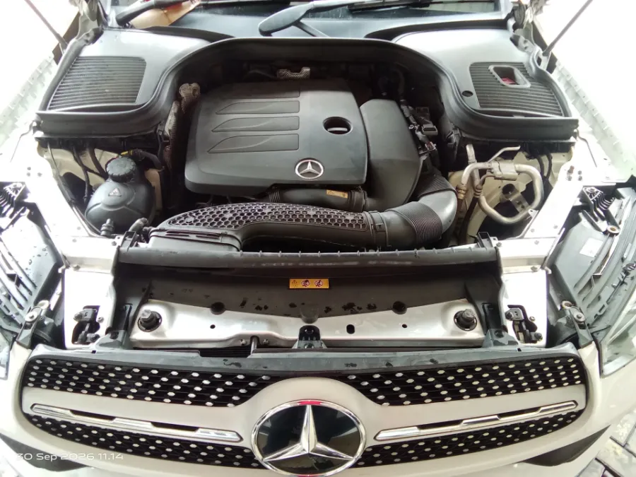 Foto Mobil Bekas Mesin Mercedes-Benz GLC200 2.0 tahun 2020