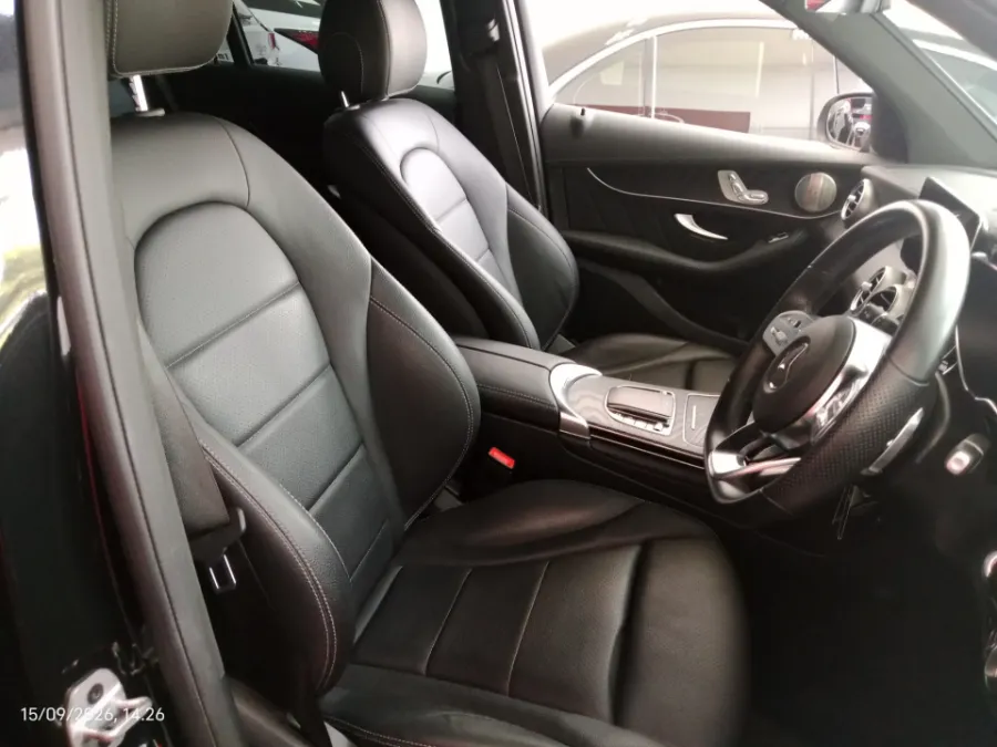Foto Mobil Bekas Kabin Depan Mercedes-Benz GLC200 2.0 tahun 2021
