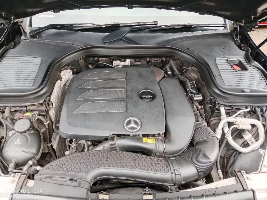 Foto Mobil Bekas Mesin Mercedes-Benz GLC200 2.0 tahun 2021