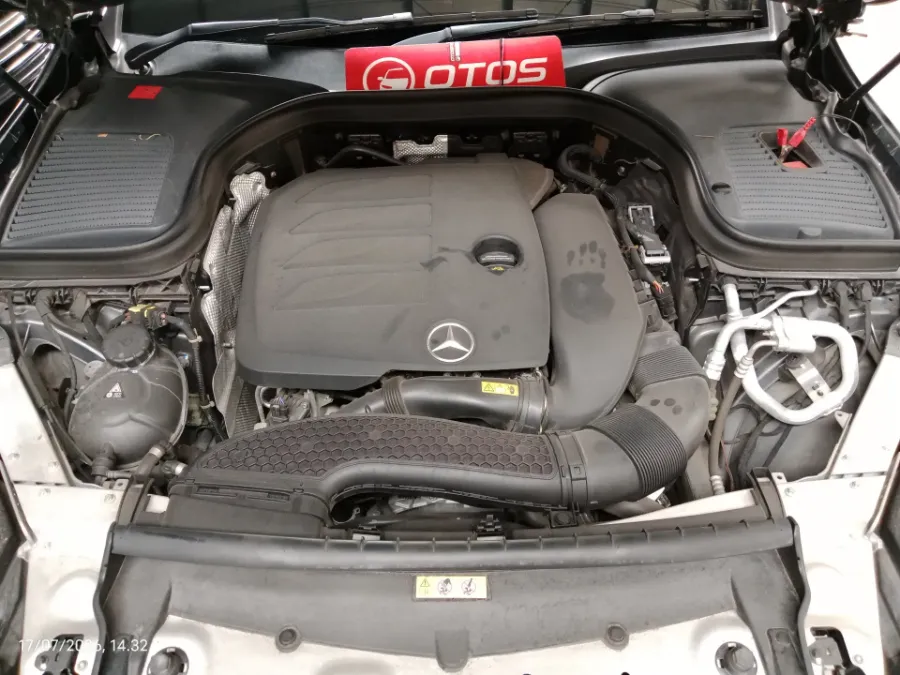 Foto Mobil Bekas Mesin Mercedes-Benz GLC200 2.0 tahun 2021