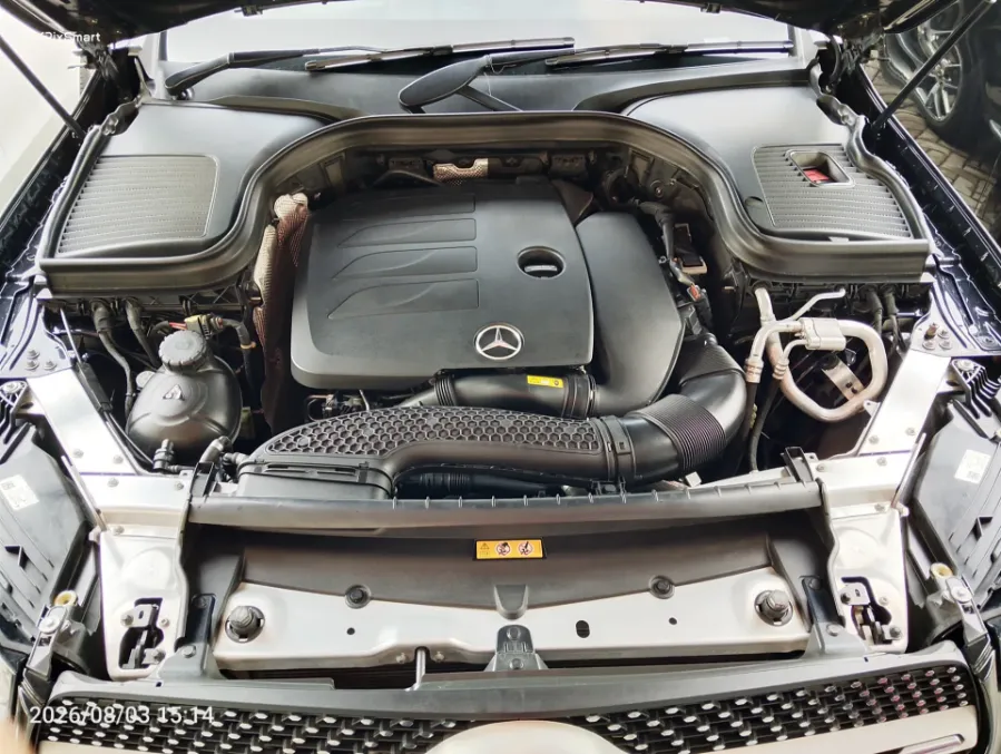 Foto Mobil Bekas Mesin Mercedes-Benz GLC200 2.0 tahun 2021